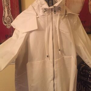 Vertigo Paris White Trench Coat